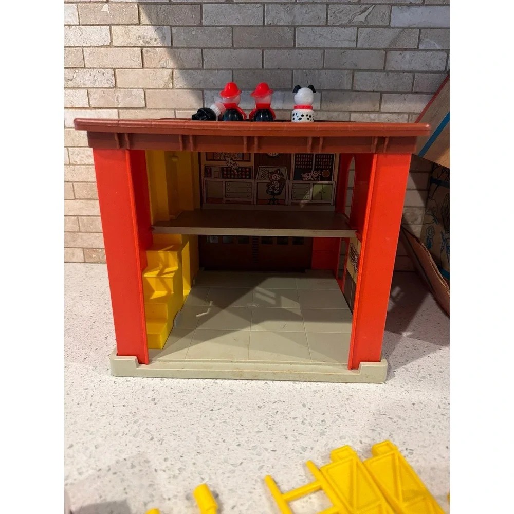 Fisher-Price Fire Station Complete with Original Box Vintage Play Family Toy